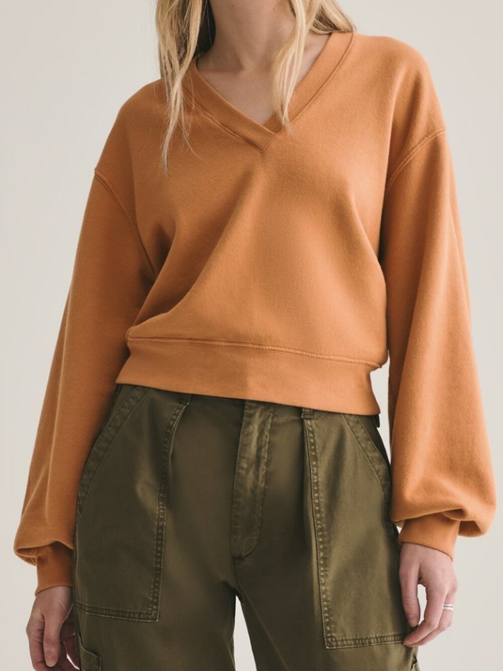 AGOLDE Low V-Neck Balloon Sweatshirt Size Medium